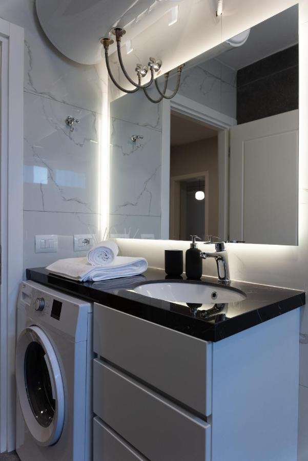 City Center Apartment Тирана Экстерьер фото